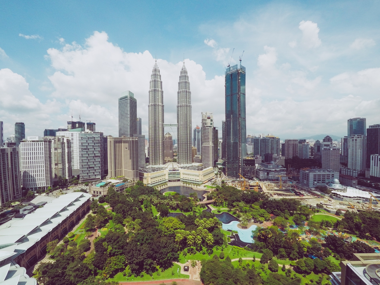 Petronas twin tower Allianz 
